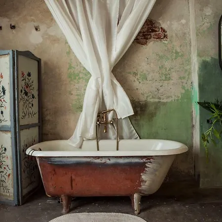 The Emerald Apartment *