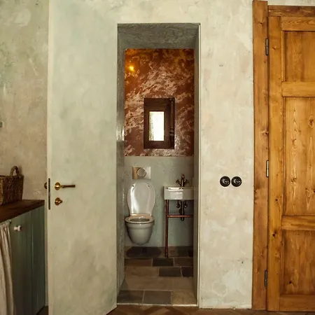 The Emerald Apartment *