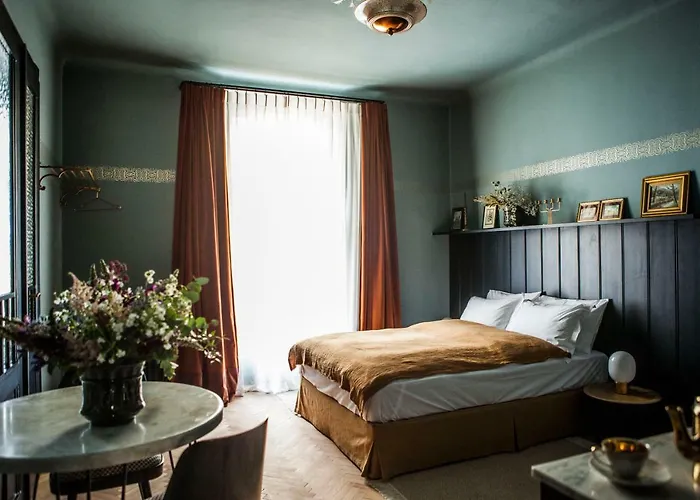 ذا إيميرالد